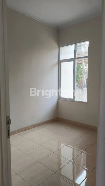 image RUMAH MEWAH ORIGINAL DI BUKIT CIMANGGU CITY, DEKAT KRL & TOL (4)