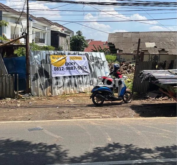 image TANAH STRATEGIS PINGGIR JALAN RAYA KAWASAN JAGAKARSA (1)