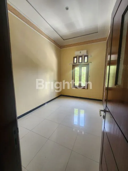 image RUMAH MINIMALIS 2 LANTAI DI PERUMAHAN PURI SURYA JAYA CLUSTER TAMAN PARIS SIDOARJO (6)