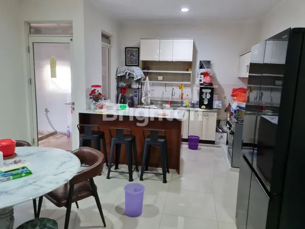 image RUMAH SIAP HUNI SUVARNA CIKUPA TANGERANG (8)