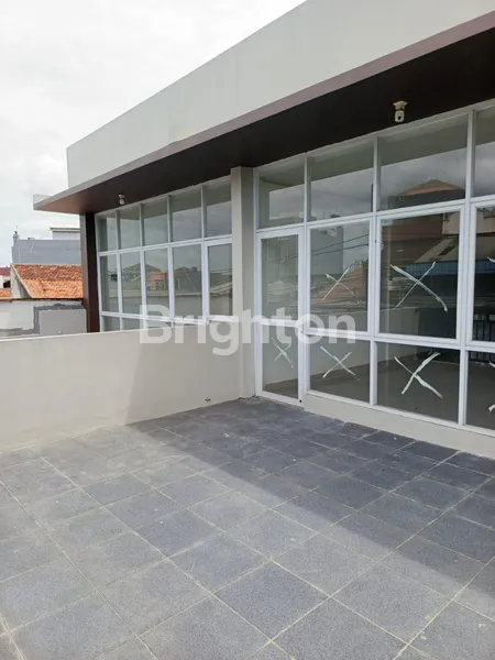 image DISEWAKAN RUKO BARU 2 LANTAI STRATEGIS DI RADEN FATAH CILEDUG TANGERANG (8)