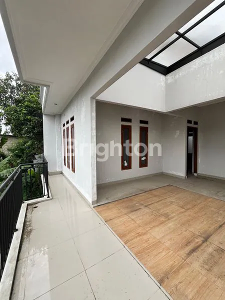 image RUMAH 2 LANTAI SHM DI SAWANGAN DEPOK, LT 224M² (3)