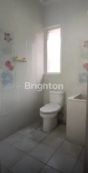 image RUMAH FAMILY CLASS KEBAYORAN LAMA — RUANG BESAR \U25CF LINGKUNGAN NYAMAN || LOKASI PREMIUM \U25CF NILAI STABIL! (4)