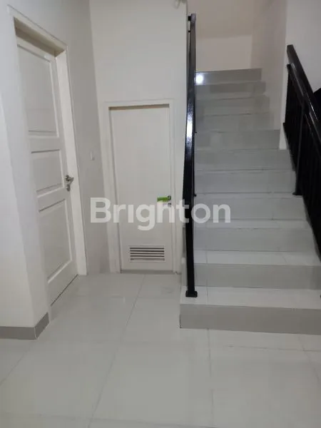 image RUMAH SIAP HUNI GADING SERPONG TANGERANG (6)