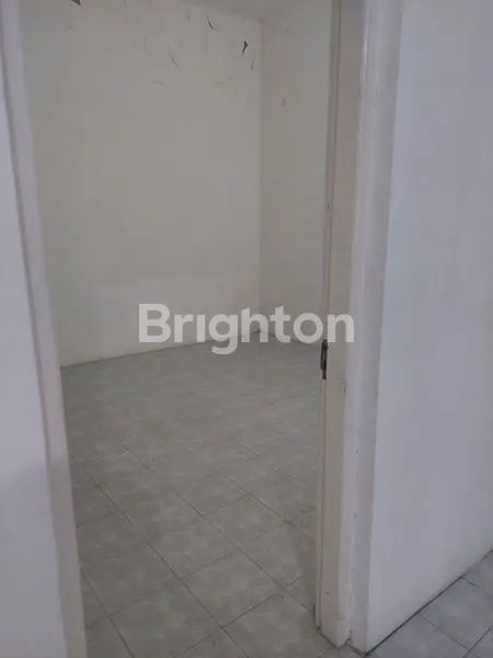 image RUMAH SIAP HUNI 4 KT DI JL IR SUTAMI KEDIRI (6)