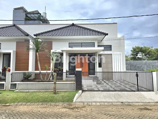 image RUMAH DI RIVERFRONT MALANG (1)