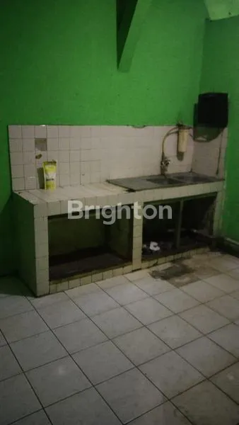 image RUMAH 5 KT DI PETUKANGAN UTARA, LT 178M² SHM (8)
