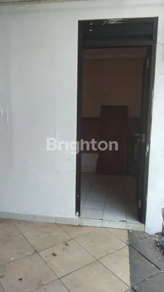 image RUMAH 5 KT DI PETUKANGAN UTARA, LT 178M² SHM (5)