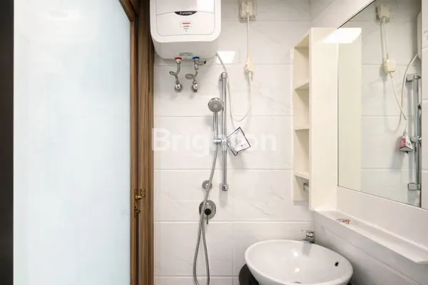 image UNIT STUDIO CANTIK SKY HOUSE BSD - FULL FURNISHED (SAMPING AEON MALL) (5)