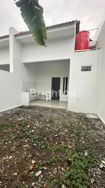 image RUMAH BARU GRESS WONOREJO SELATAN DEKAT PANDUGO RAYA MERR (8)