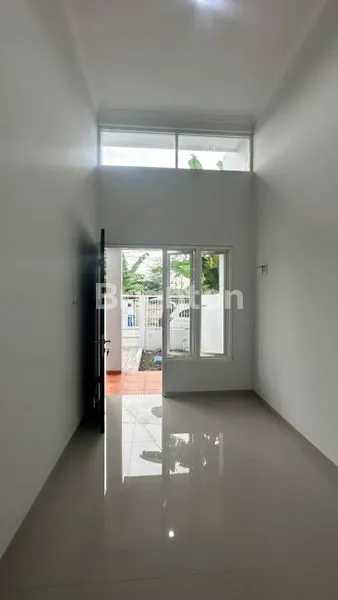 image RUMAH BARU GRESS WONOREJO SELATAN DEKAT PANDUGO RAYA MERR (3)