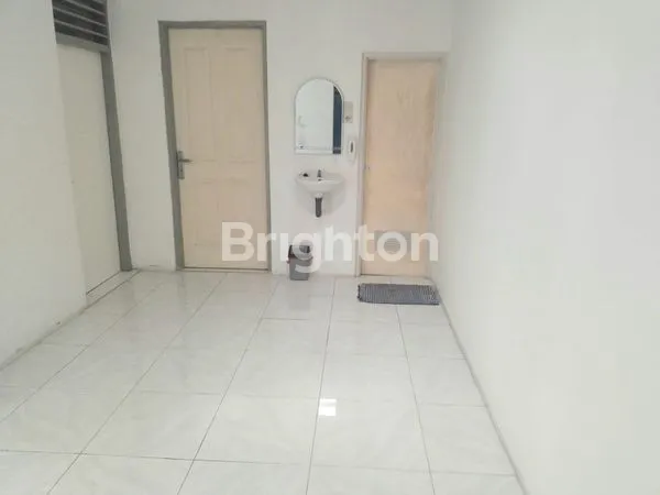 image RUMAH DI BENTENG MAKASAR TANGERANG KOTA SEBELAH POLRES TANGERANG (3)