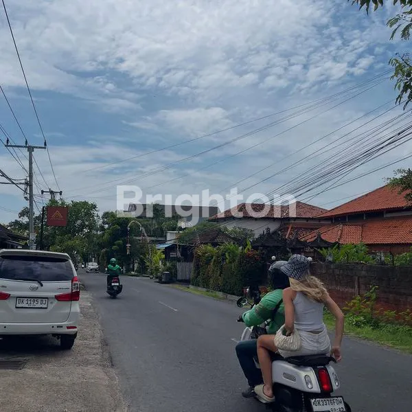 image TANAH SANGAT LANGKA DI JALAN UTAMA BABAKAN, CANGGU - BALI (2)