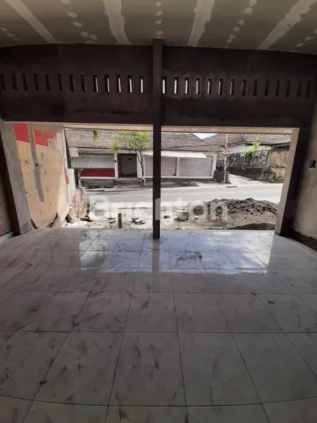 image TOKO DISEWAKAN DI KEROBOKAN (3)