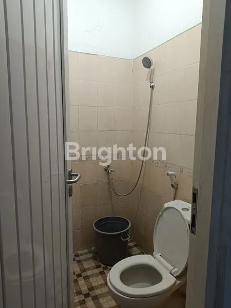 image RUMAH SIAP HUNI PURIMAS CLUSTER LEGIAN PARADISE GUNUNGANYAR MERR RUNGKUT  (4)