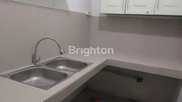 image RUMAH TOWN HOUSE ONE GATE SYSTEM 3 KAMAR TIDUR  LINGKUNGAN NYAMAN DAN TENANG DI TAMAN GRIYA JIMBARAN  (6)