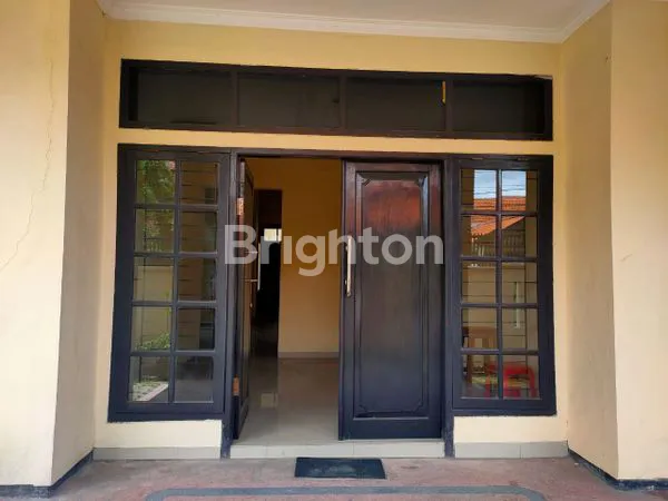 image RUMAH STRATEGIS DI RUNGKUT ASRI HARGA MENARIK (2)