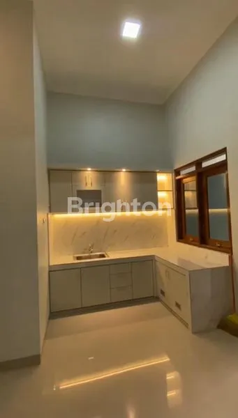 image GENTAN, SUKOHARJO, RUMAH BARU DESAIN MODERN, AKSES JALAN LEBAR DENGAN LOKASI STRATEGIS DAN AKSES KE BERBAGAI TEMPAT DEKAT (5)