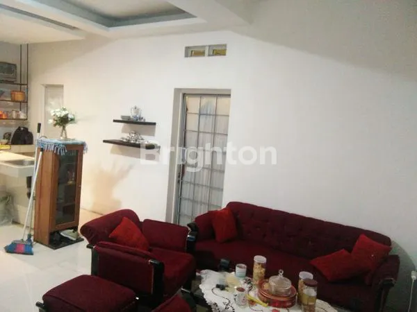 image RUMAH PUSAT KOTA DI MAINDROAD DEWI SARTIKA DEKAT DENGAN ITC KEBON KALAPA BANDUNG (2)