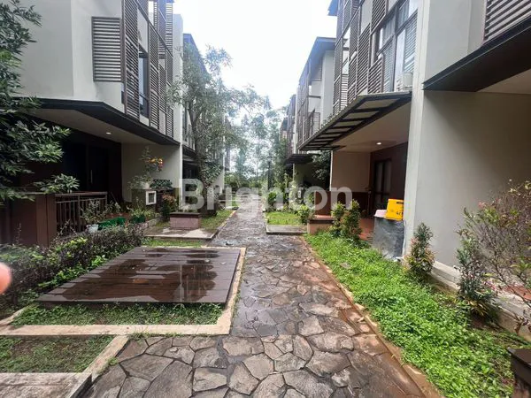 image RUMAH 3 LANTAI CLUSTER WHELFORD  (2)