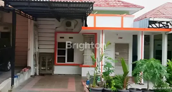 LUAS 112 M² RUMAH DI KOMPLEK PERUMAHAN KEBUN JERUK ELOK DEKAT PUSAT KOTA JAMBI