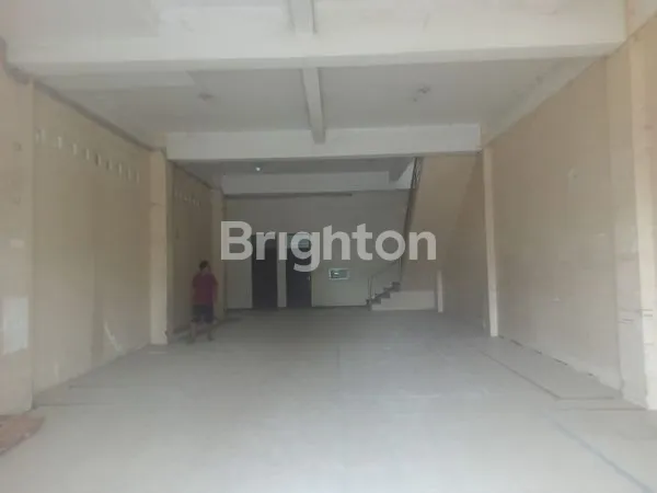 image RUKO LOKASI STRATEGIS DI TENGAH KOTA DEKAT DENGAN INDO GROSIR SAMARINDA (8)