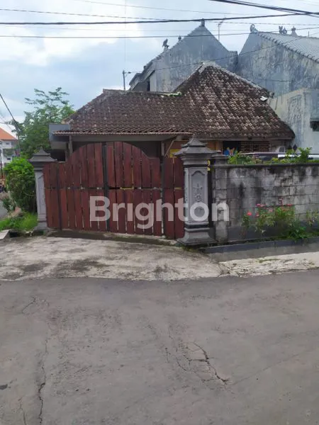 image DIJUAL RUMAH LUAS HARGA TERJANGKAU HITUNG TANAH AREA TENGAH KOTA MASIH BISA NEGO SANGAT BISA UNTUK INVESTASI AREA TENGAH KOTA MALANG (1)