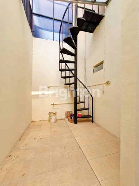 image RUMAH LUAS ASRI DI BINTARO TANGERANG SELATAN (8)