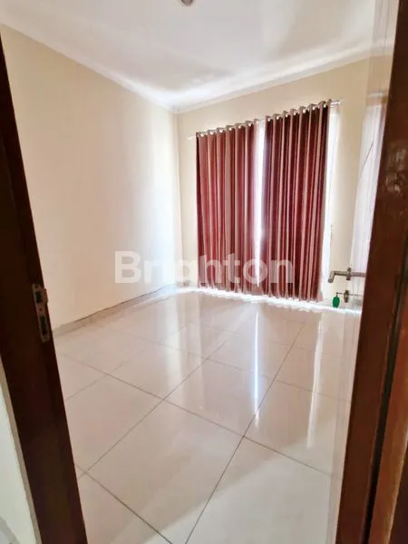 image RUMAH LUAS ASRI DI BINTARO TANGERANG SELATAN (5)