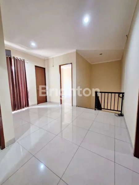 image RUMAH LUAS ASRI DI BINTARO TANGERANG SELATAN (7)