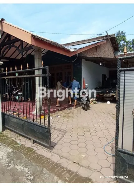 image RUMAH DI JALAN KAWI (2)