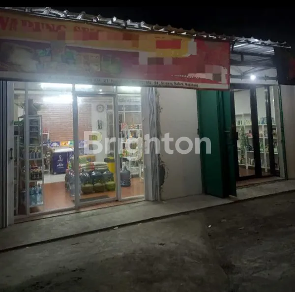 KIOS PINGGIR JALAN RAYA JOGJA MAGELANG