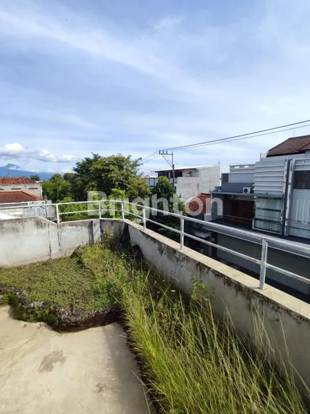 image DIJUAL RUKO 3,5 LANTAI DENGAN VIEW KOTA YANG CAKEP. LOKASI STRATEGIS. COCOK BUAT BISNIS DAN RUMAH TANGGA. (8)