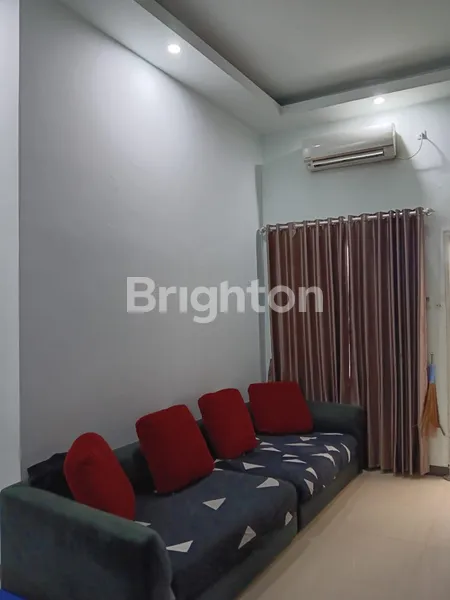 image PANTAI MENTARI 2LT BAGUS SIAP HUNI SEMI FURNISH HADAP SELATAN FAVORIT (2)