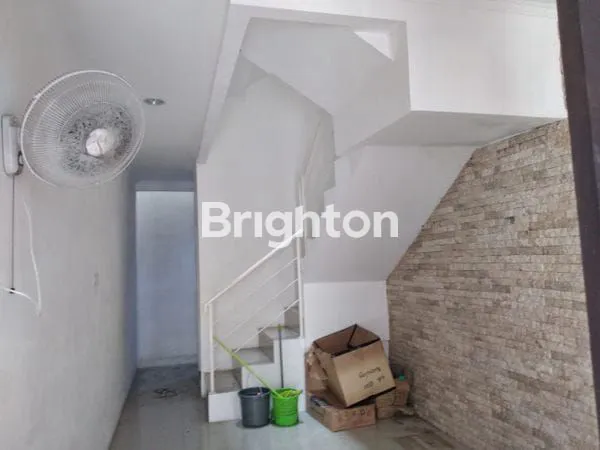 image RUMAH BAGUS 31/2LT SEPERTI BARU DEKAT BINUS CENTER TANJUNG DUREN  (4)