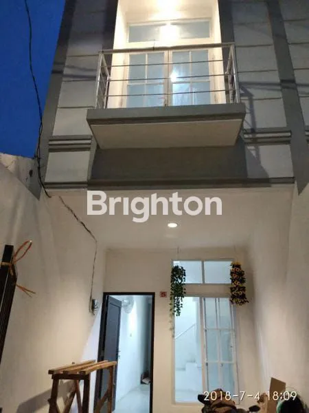 image RUMAH BAGUS 31/2LT SEPERTI BARU DEKAT BINUS CENTER TANJUNG DUREN  (1)