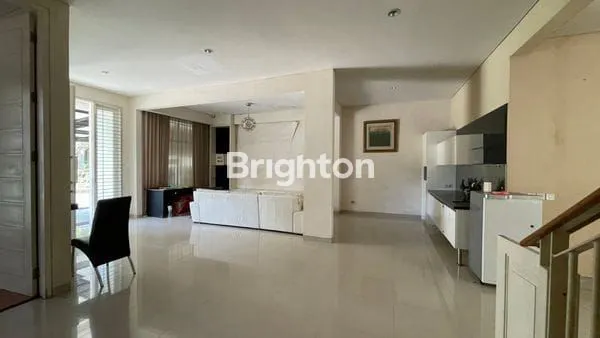 image RUMAH 2 LANTAI SIAP HUNI PAKUWON INDAH, SURABAYA BARAT DEKAT PAKUWON MALL - RAYA MAYJEND JONOSEWOJO - CITRALAND - GRAHA FAMILI - DARMO PERMAI. (3)