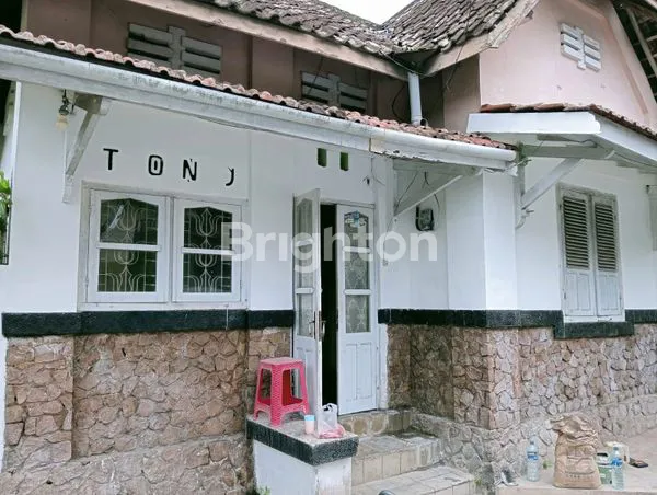 image RUMAH AREA BARENG,,SELANGKAH KE MOG,SELANGKAH KE ALUN ALUN,8 MENIT KE MUSEUM BRAWIJAYA (2)