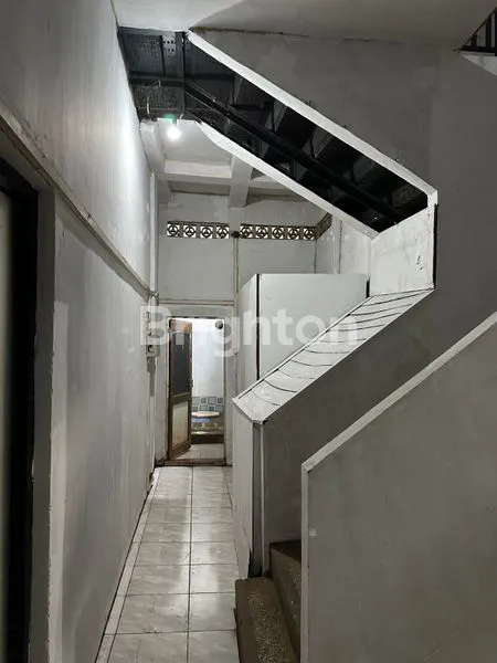 image RUKO 3 LANTAI + GUDANG SELANGKAH KE JALAN RAYA GRAHA BINTARO (5)