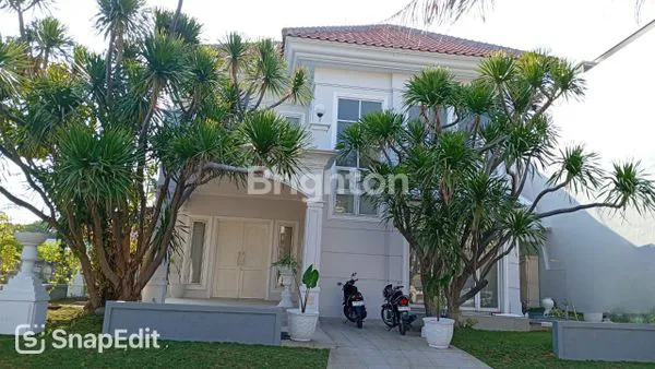 image RUMAH FURNISHED BAGUS BONUS PIANO DI REGENCY 21 DEKAT ARAYA MERR & GALAXY MALL SIAP LANGSUNG PAKAI (1)