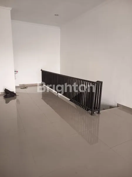 image RUKO STRATEGIS DI JALAN UTAMA, 2 LANTAI SIAP USAHA (5)