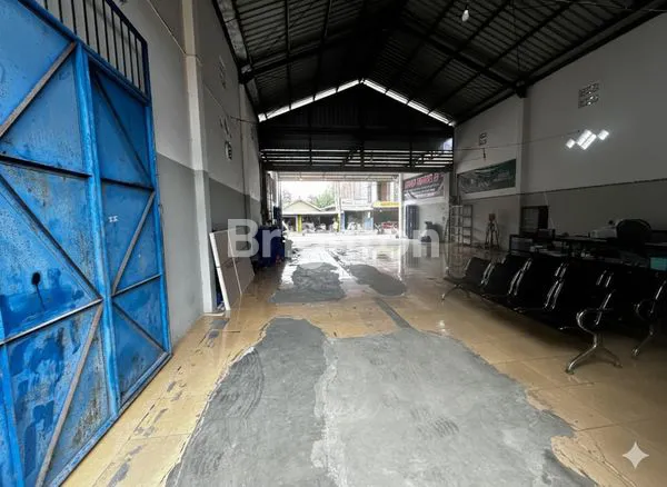 image RUMAH TOKO LOKASI STRATEGIS DEKAT PASAR BANDUNG (2)