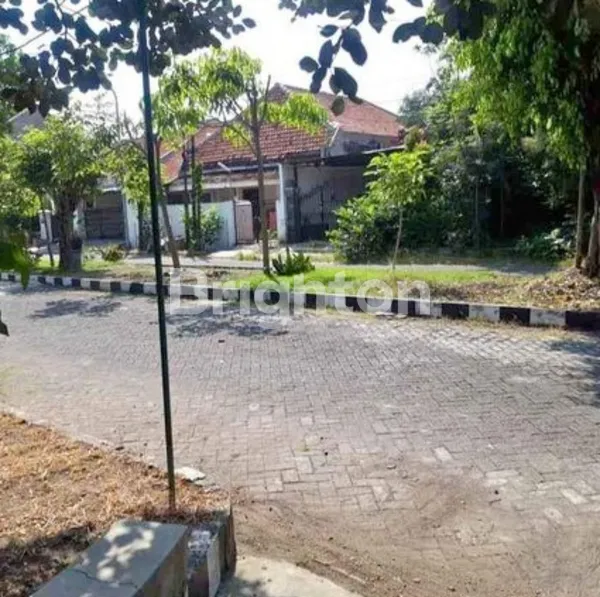 image BUTUH RENOV RUMAH RUNGKUT, ROW JALAN KEMBAR, LINGKUNGAN NYAMAN, LOKASI STRATEGIS  (3)