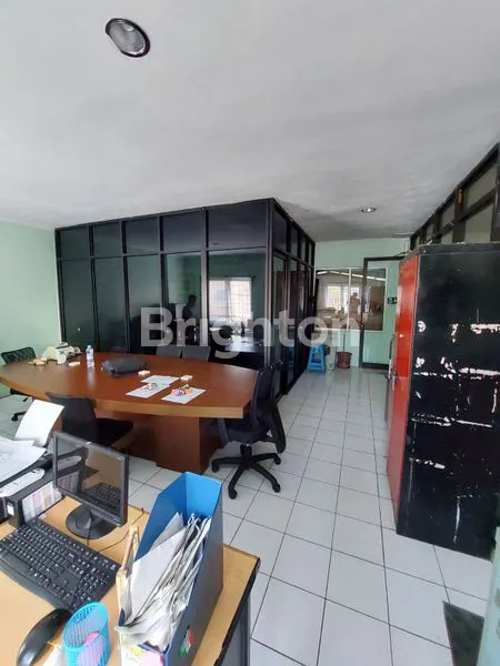 image GUDANG LOKASI STRATEGIS DEKAT TOL DAN BANDARA DI JLN DAAN MOGOT JAKARTA (5)