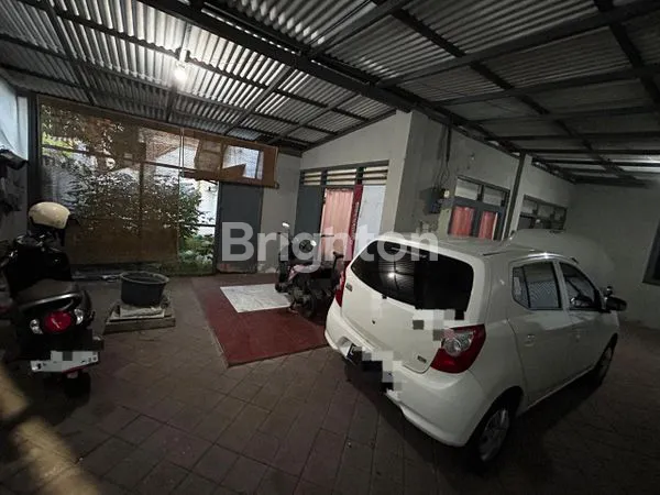 image RUMAH 1 LANTAI LOKASI STRATEGIS DI TENGAH KOTA SURABAYA (2)