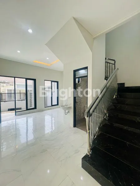 image RUMAH HOOK MINIMALIS MODERN DI PAKAL MADYA ASRI (3)