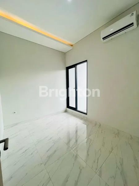 image RUMAH HOOK MINIMALIS MODERN DI PAKAL MADYA ASRI (6)