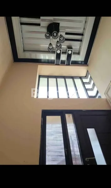 image DIJUAL RUMAH HOOK CANTIK DI BUMI PAPAN SELARAS WONOAYU SIDOARJO (2)