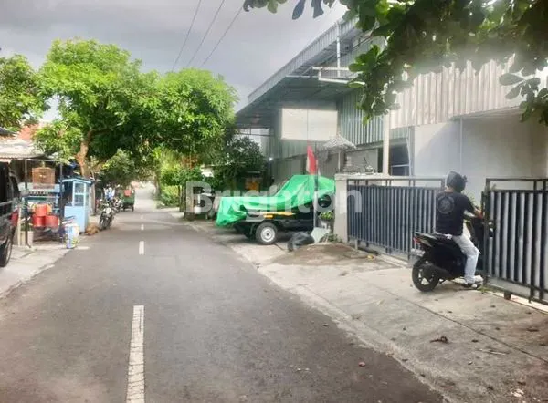 image RUMAH SIAP HUNI DI GATOT SUBROTO TENGAH (7)