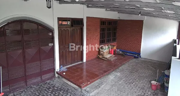 image RUMAH KOS 2 LANTAI SIAP HUNI DI DUKUH KUPANG TIMUR DEKAT CIPUTRA WOLD DAN PUSAT KOTA (2)